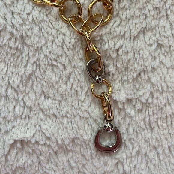 New - Picture 2 of 3